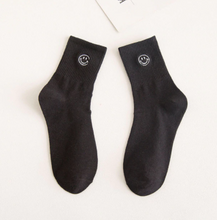 Load image into Gallery viewer, Smiley Face Socks