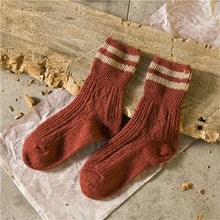 Load image into Gallery viewer, Retro Wool Women Socks