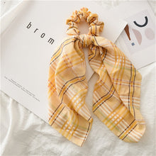 Load image into Gallery viewer, Checkered Printed Hair Scarf Scrunchies