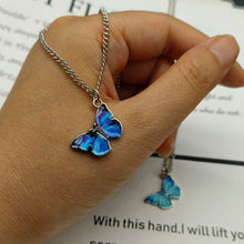 Load image into Gallery viewer, Vintage Butterfly Pendant Necklace