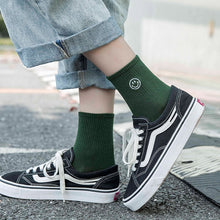 Load image into Gallery viewer, Smiley Face Socks