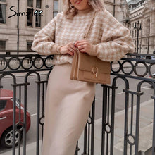 Load image into Gallery viewer, Houndstooth Knitted Sweater