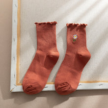 Load image into Gallery viewer, Frilly Daisy Socks